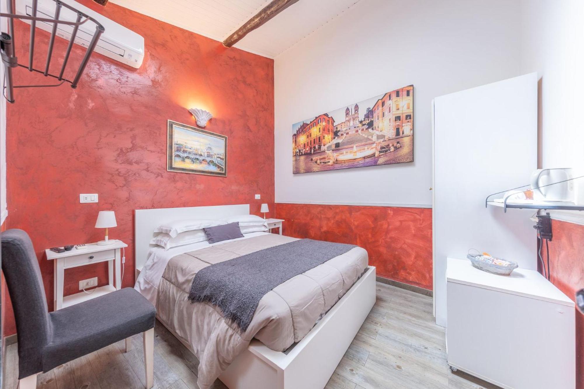 In Bb - Small Double In History House * Rome